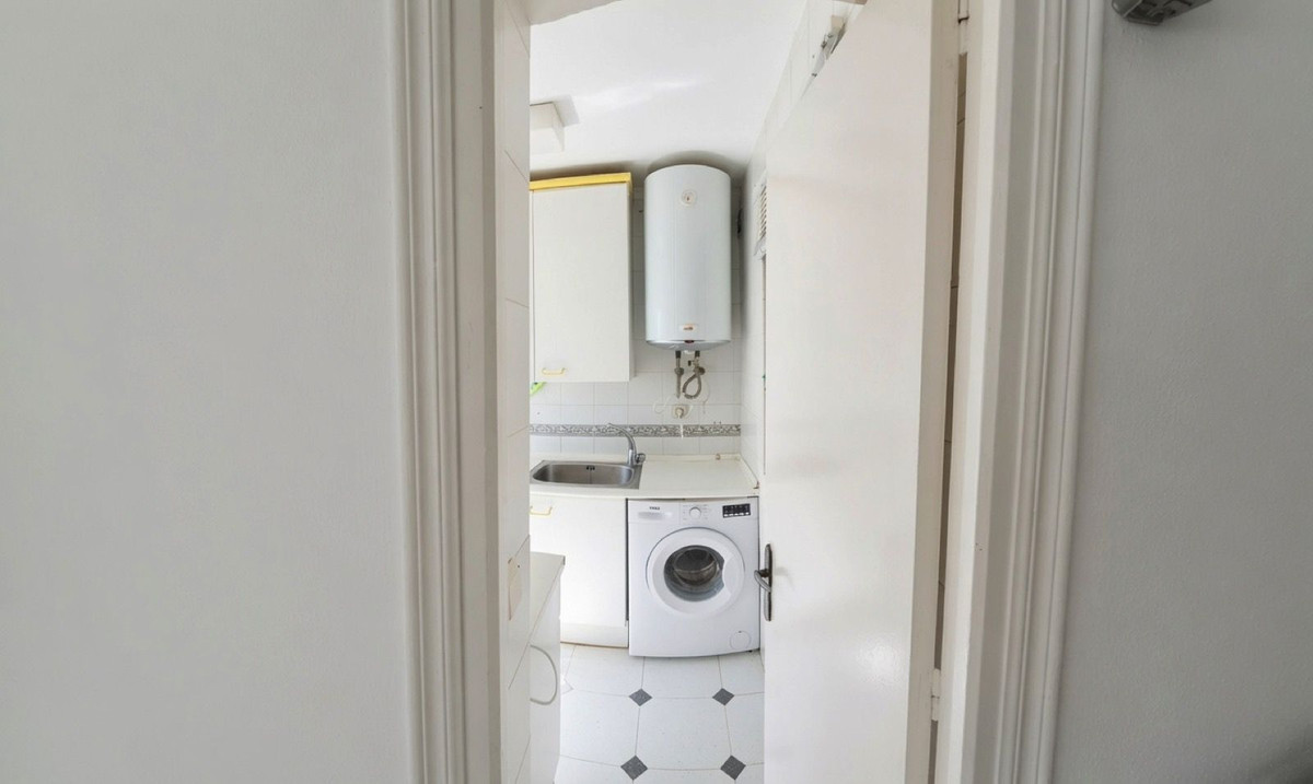 3 Bed Apartment for sale in Cancelada Costa Del Sol, Málaga, Spain
