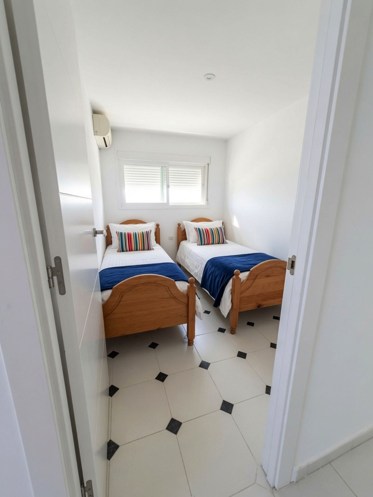 3 Bed Apartment for sale in Cancelada Costa Del Sol, Málaga, Spain