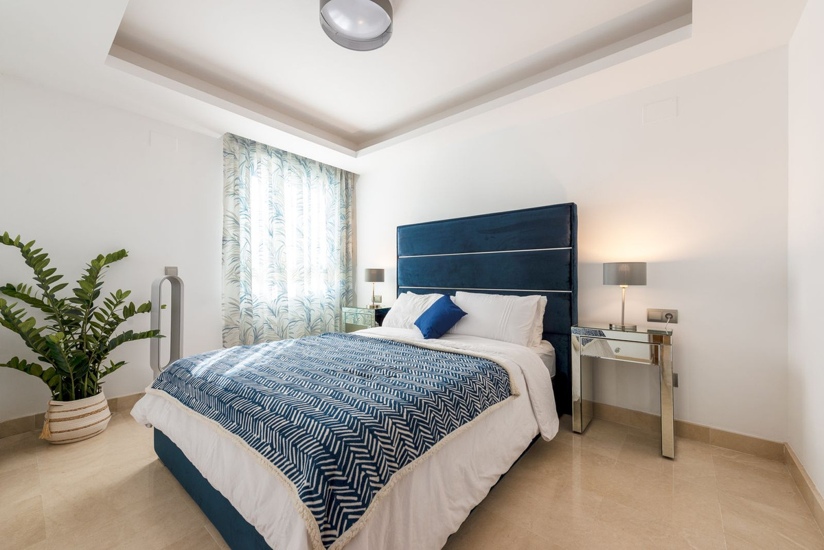 3 Bed Apartment for sale in San Pedro De Alcántara Costa Del Sol, Málaga, Spain