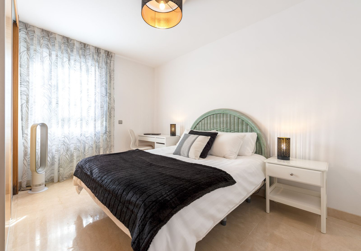 3 Bed Apartment for sale in San Pedro De Alcántara Costa Del Sol, Málaga, Spain