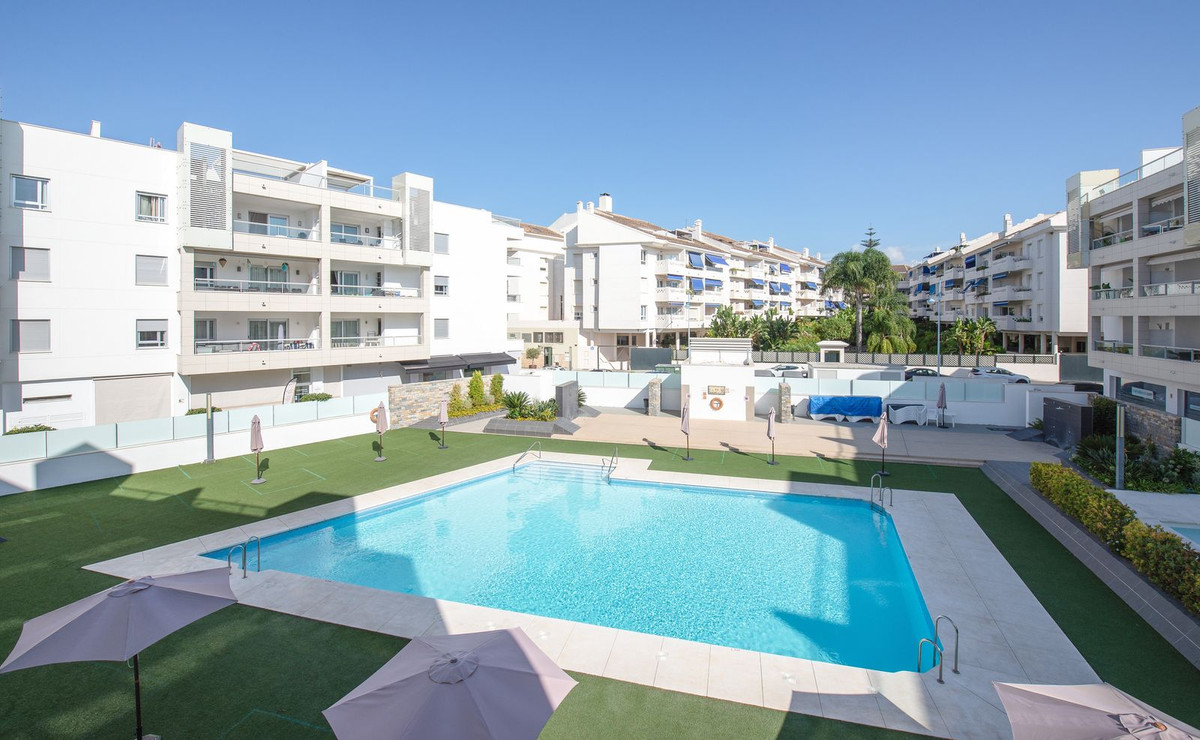 3 Bed Apartment for sale in San Pedro De Alcántara Costa Del Sol, Málaga, Spain