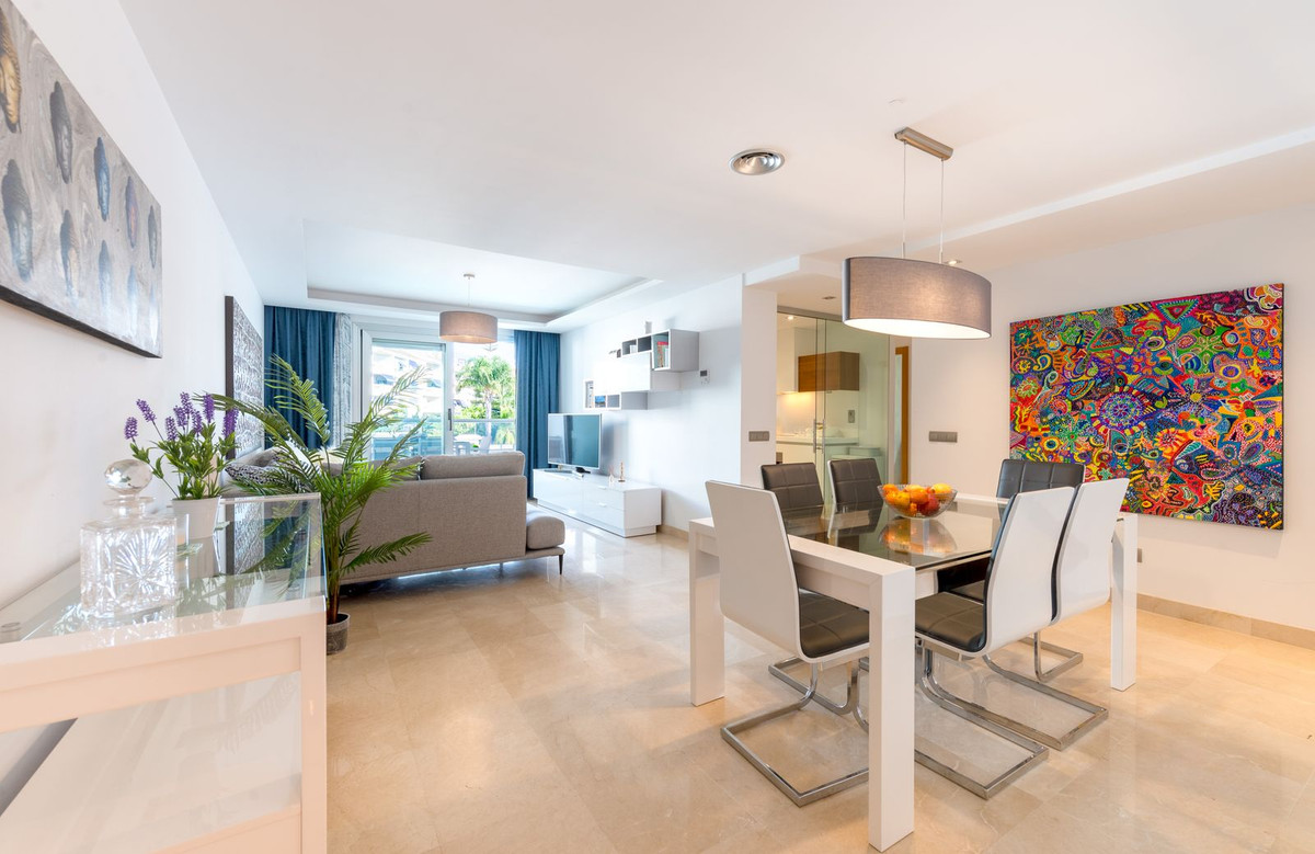 3 Bed Apartment for sale in San Pedro De Alcántara Costa Del Sol, Málaga, Spain