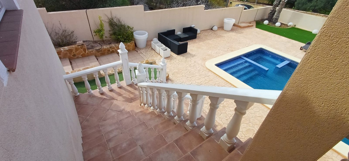 5 Bed Townhouse for sale in Algorfa Costa Blanca, Alicante, Spain