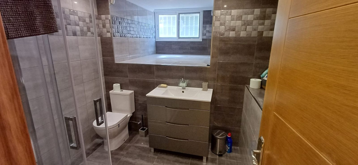 5 Bed Townhouse for sale in Algorfa Costa Blanca, Alicante, Spain
