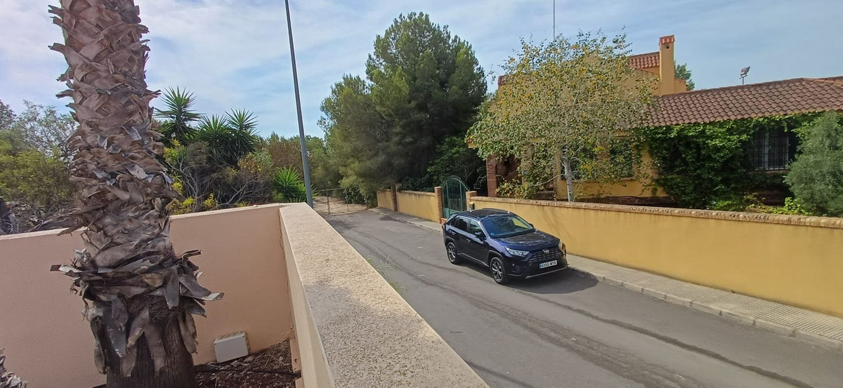5 Bed Townhouse for sale in Algorfa Costa Blanca, Alicante, Spain