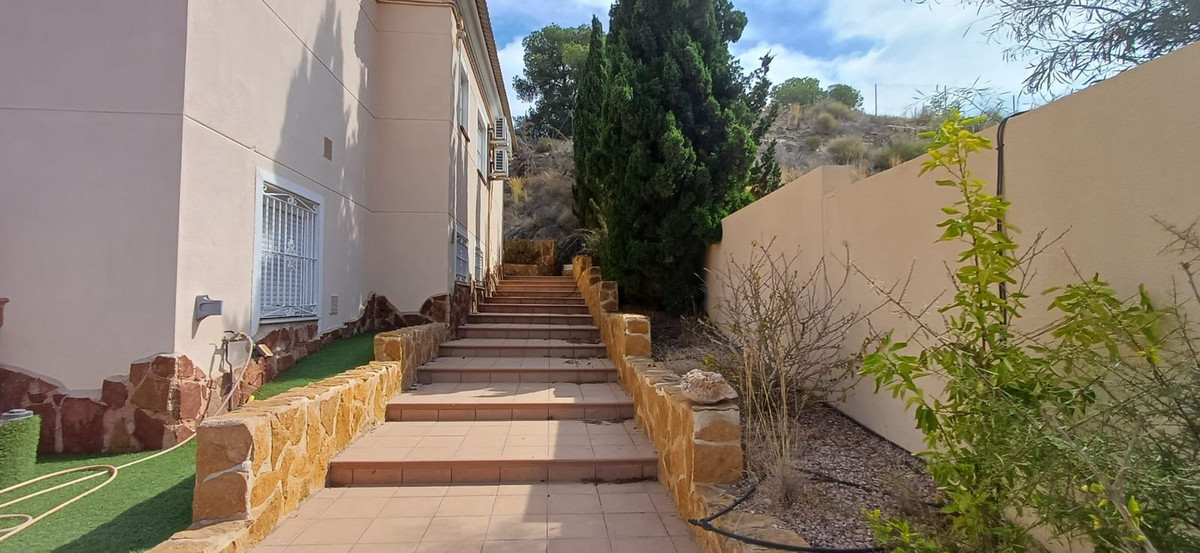 5 Bed Townhouse for sale in Algorfa Costa Blanca, Alicante, Spain