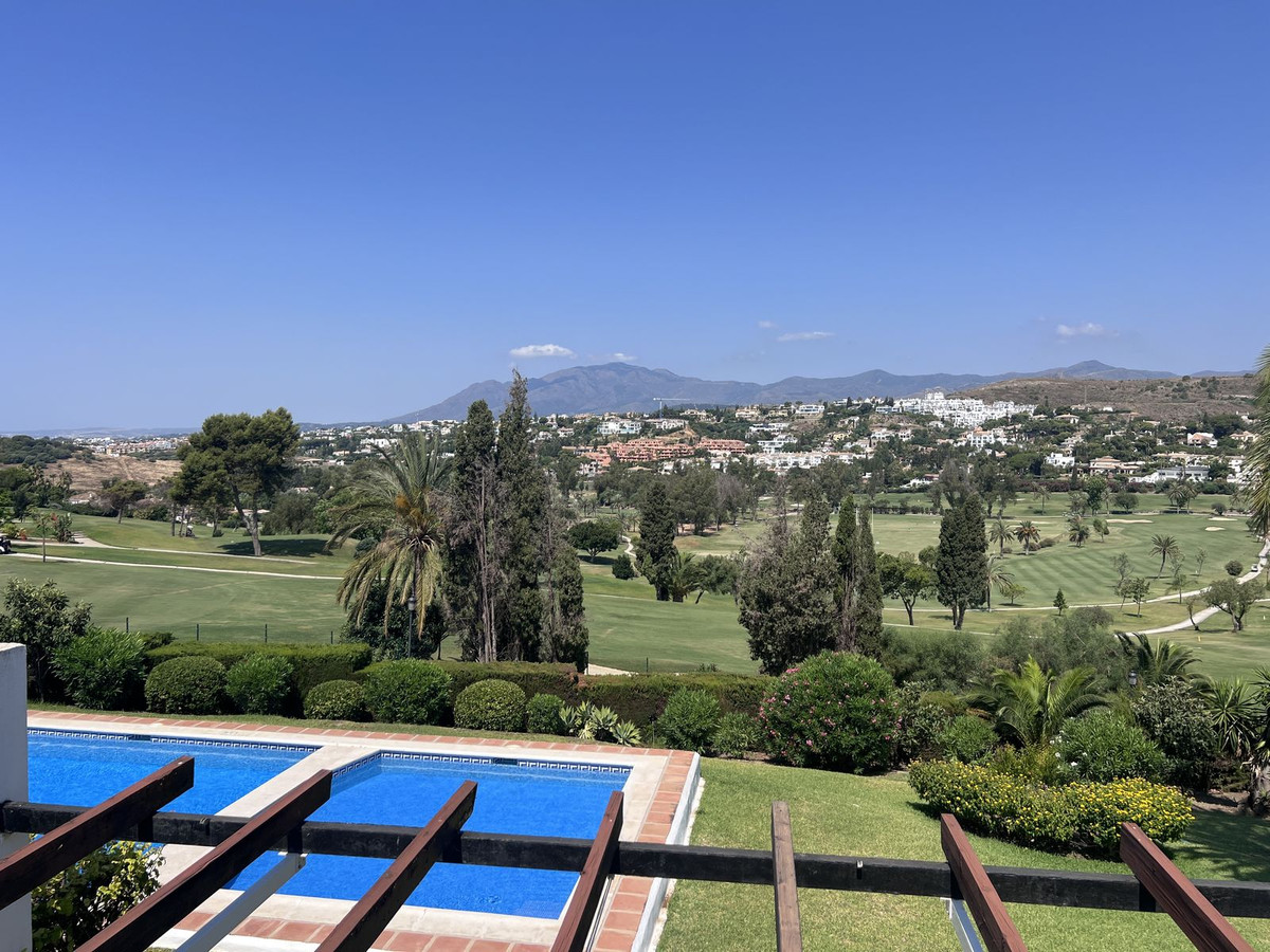 3 Bed Townhouse for sale in El Paraiso Costa Del Sol, Málaga, Spain