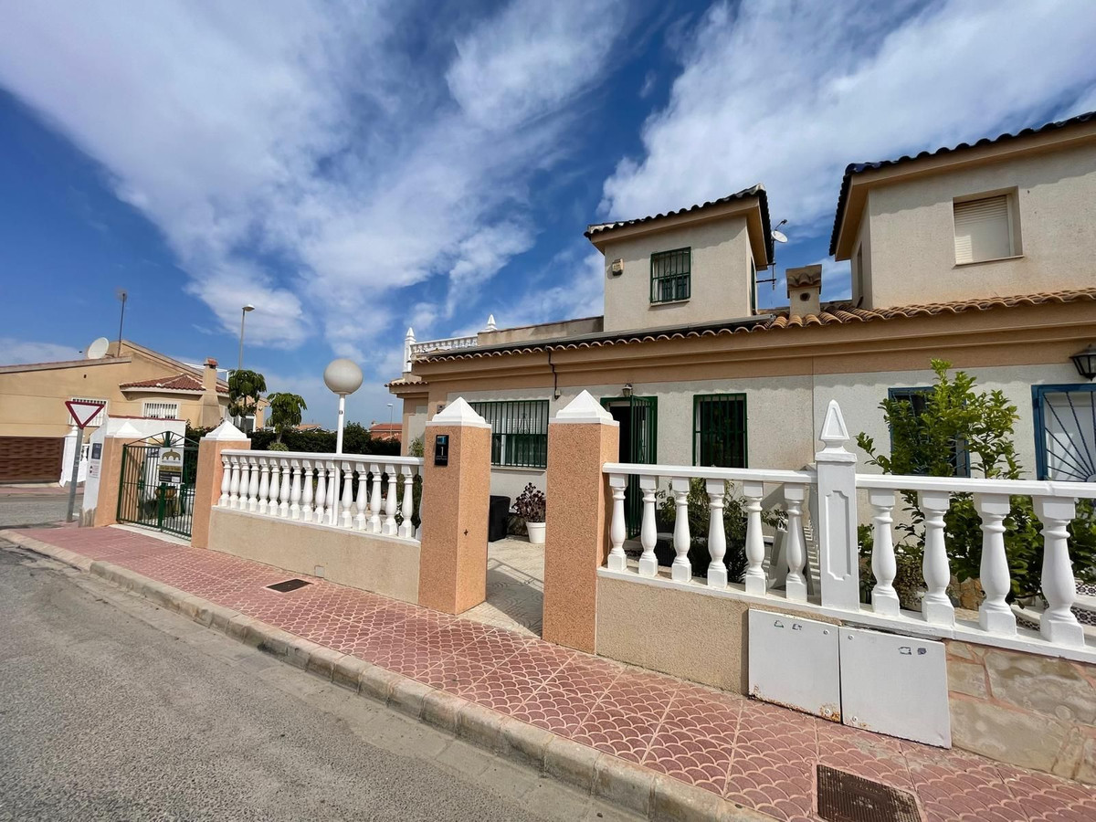 2 Bed Townhouse for sale in Rojales Costa Blanca, Alicante, Spain