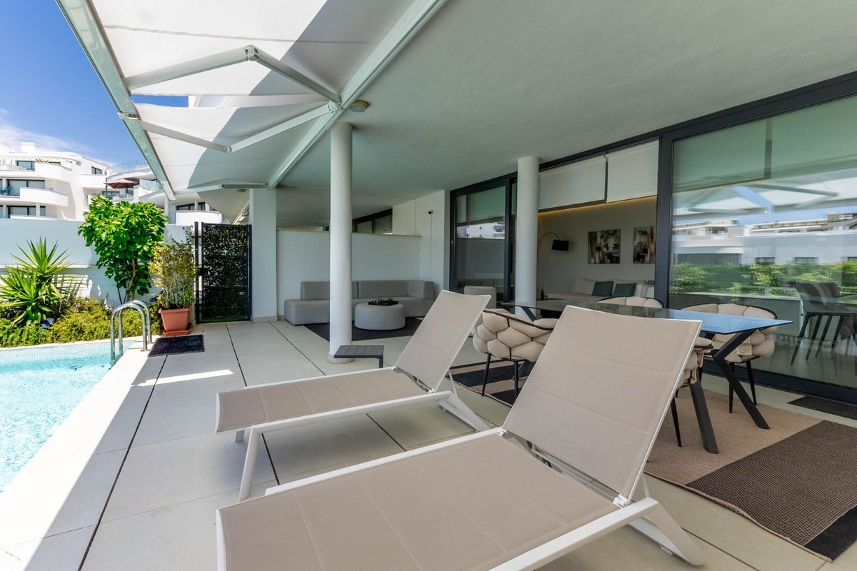 2 Bed Apartment for sale in Higueron Costa Del Sol, Málaga, Spain
