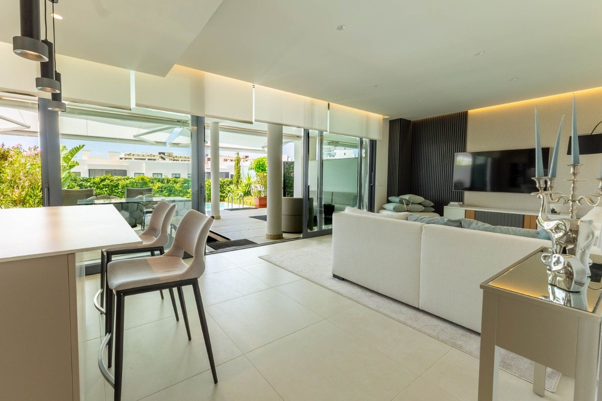 2 Bed Apartment for sale in Higueron Costa Del Sol, Málaga, Spain