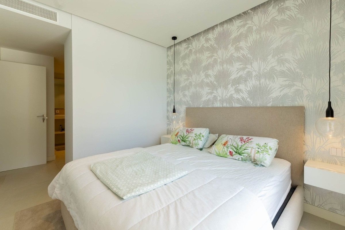 2 Bed Apartment for sale in Higueron Costa Del Sol, Málaga, Spain