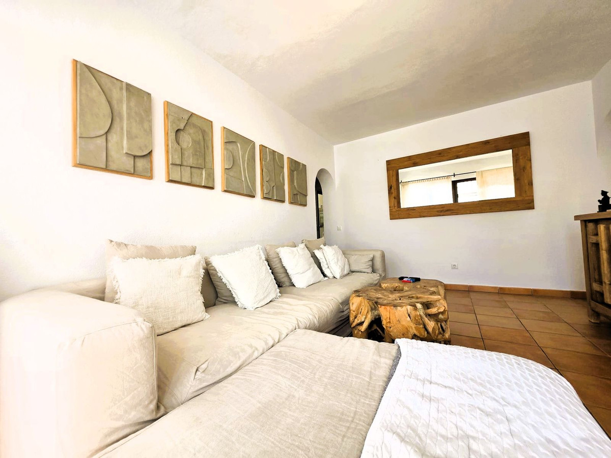 3 Bed Townhouse for sale in Estepona Costa Del Sol, Málaga, Spain