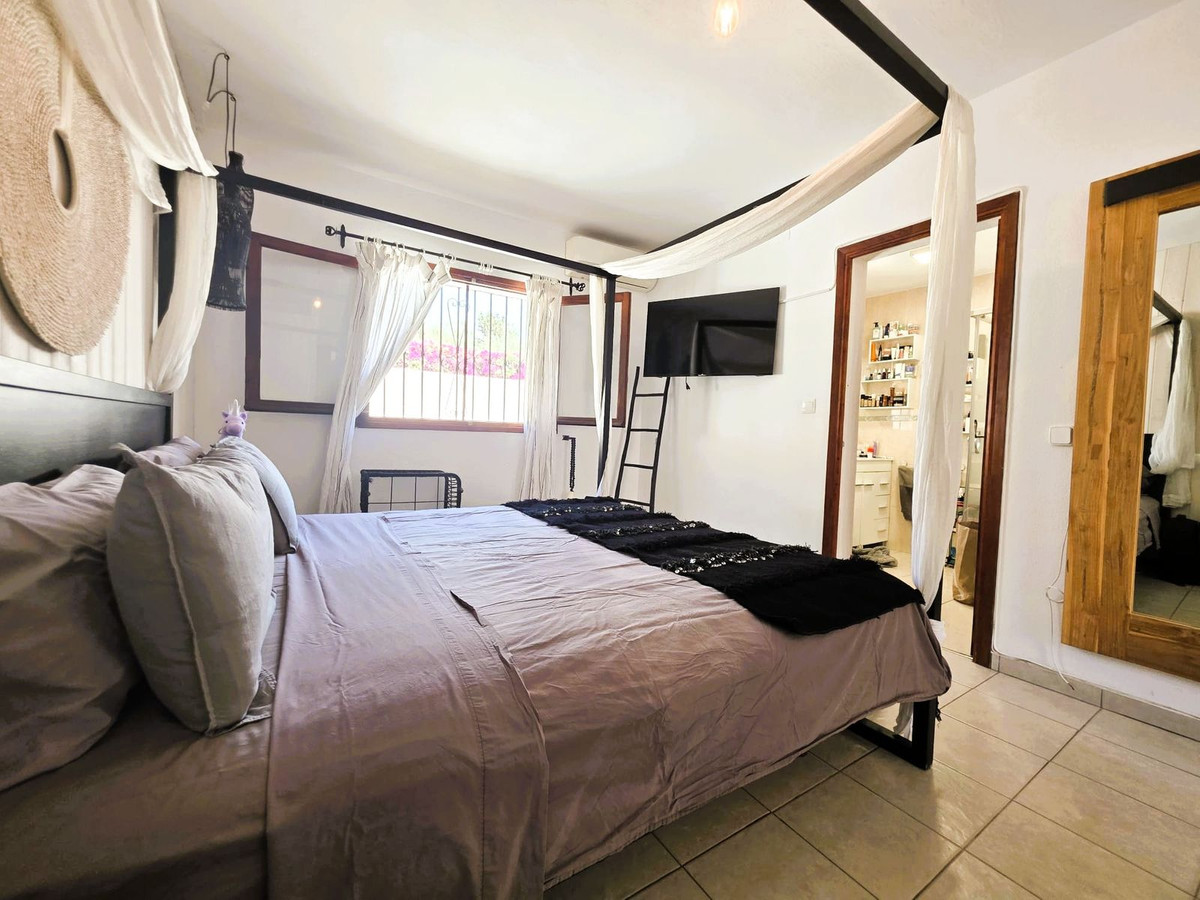 3 Bed Townhouse for sale in Estepona Costa Del Sol, Málaga, Spain
