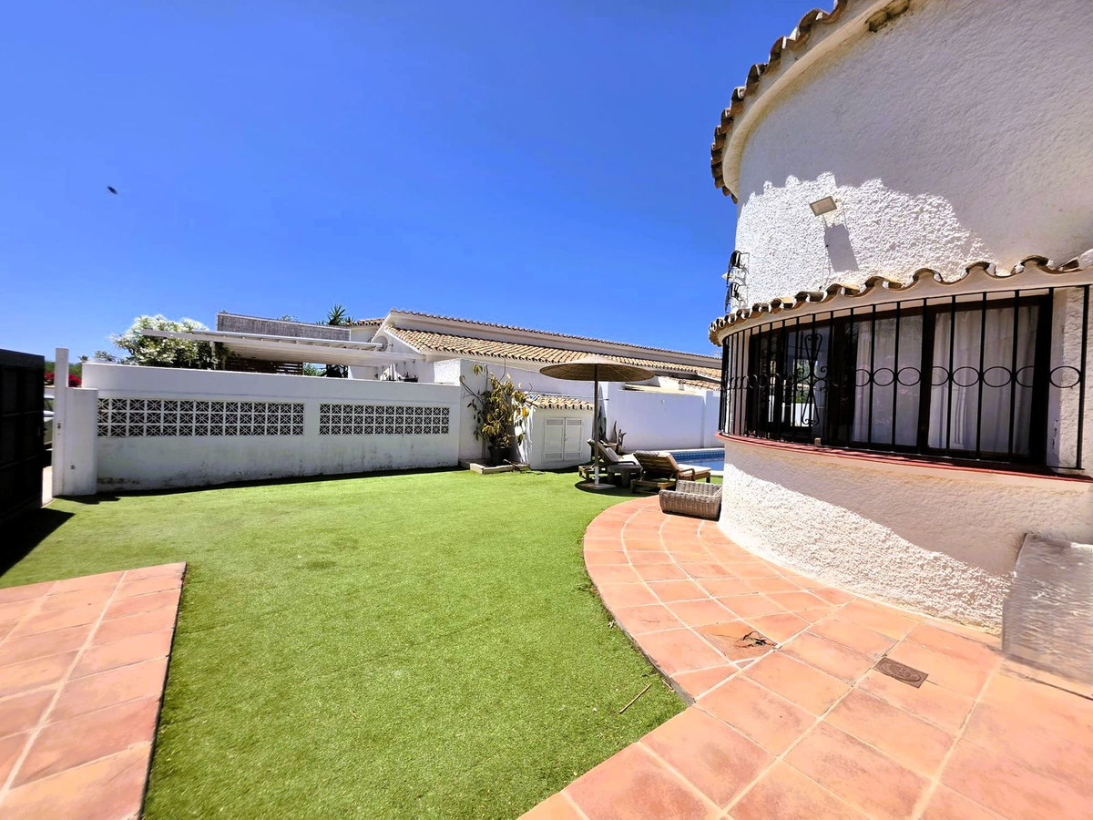 3 Bed Townhouse for sale in Estepona Costa Del Sol, Málaga, Spain
