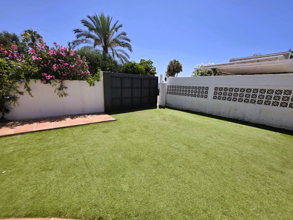 3 Bed Townhouse for sale in Estepona Costa Del Sol, Málaga, Spain
