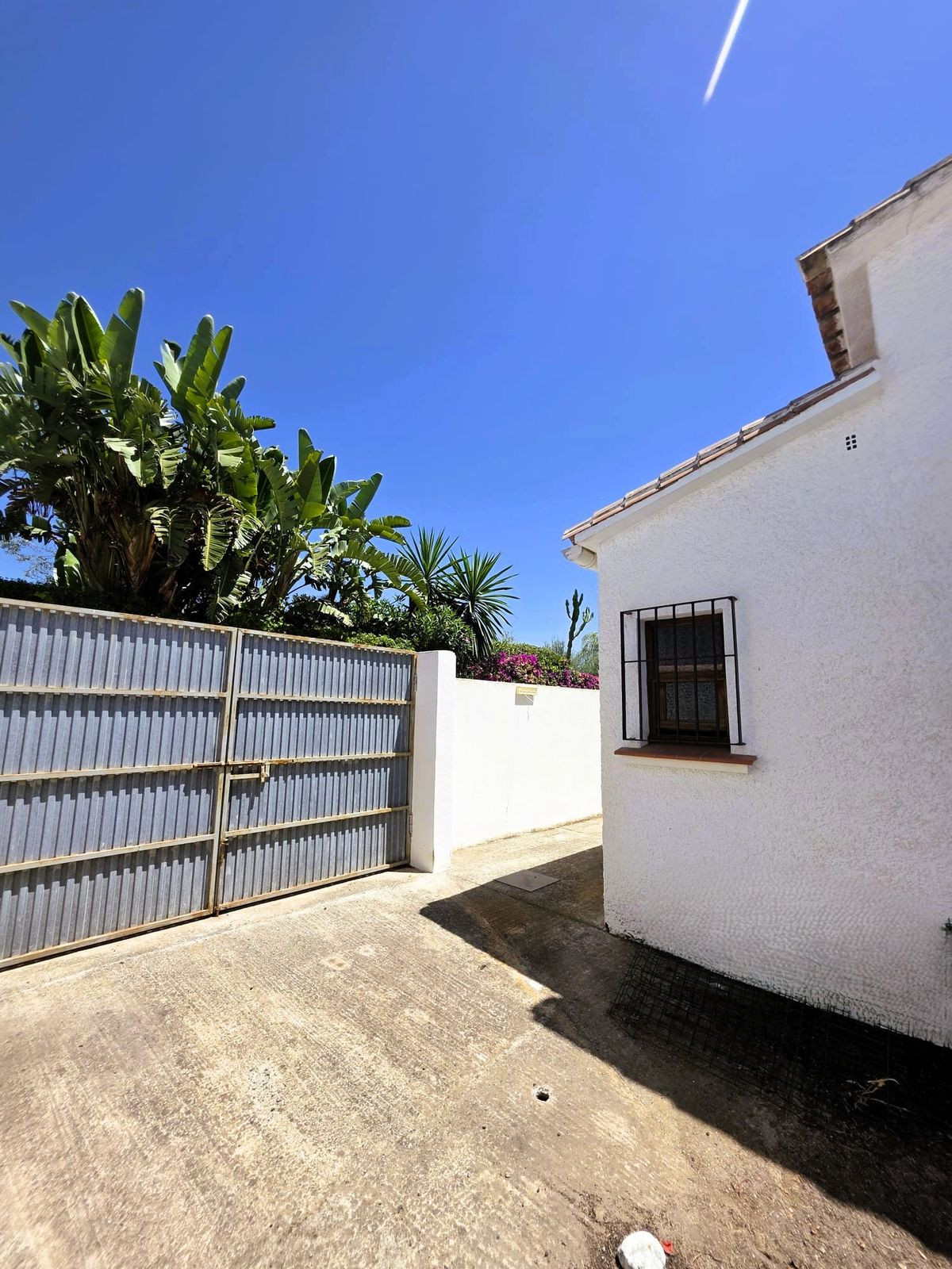 3 Bed Townhouse for sale in Estepona Costa Del Sol, Málaga, Spain