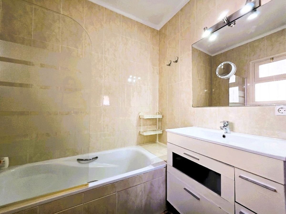 3 Bed Townhouse for sale in Estepona Costa Del Sol, Málaga, Spain
