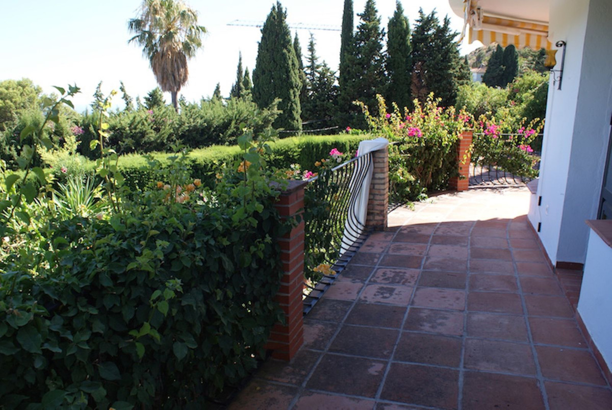 5 Bed Townhouse for sale in Mijas Costa Del Sol, Málaga, Spain