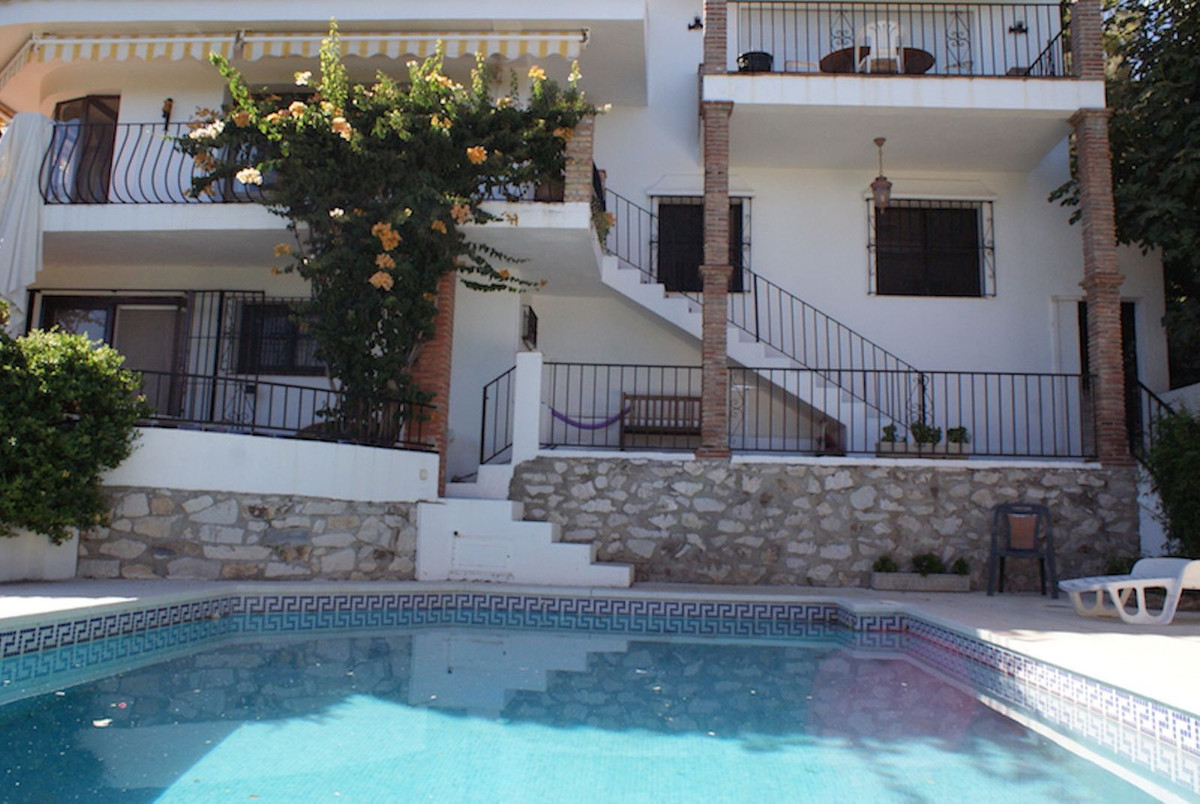 5 Bed Townhouse for sale in Mijas Costa Del Sol, Málaga, Spain