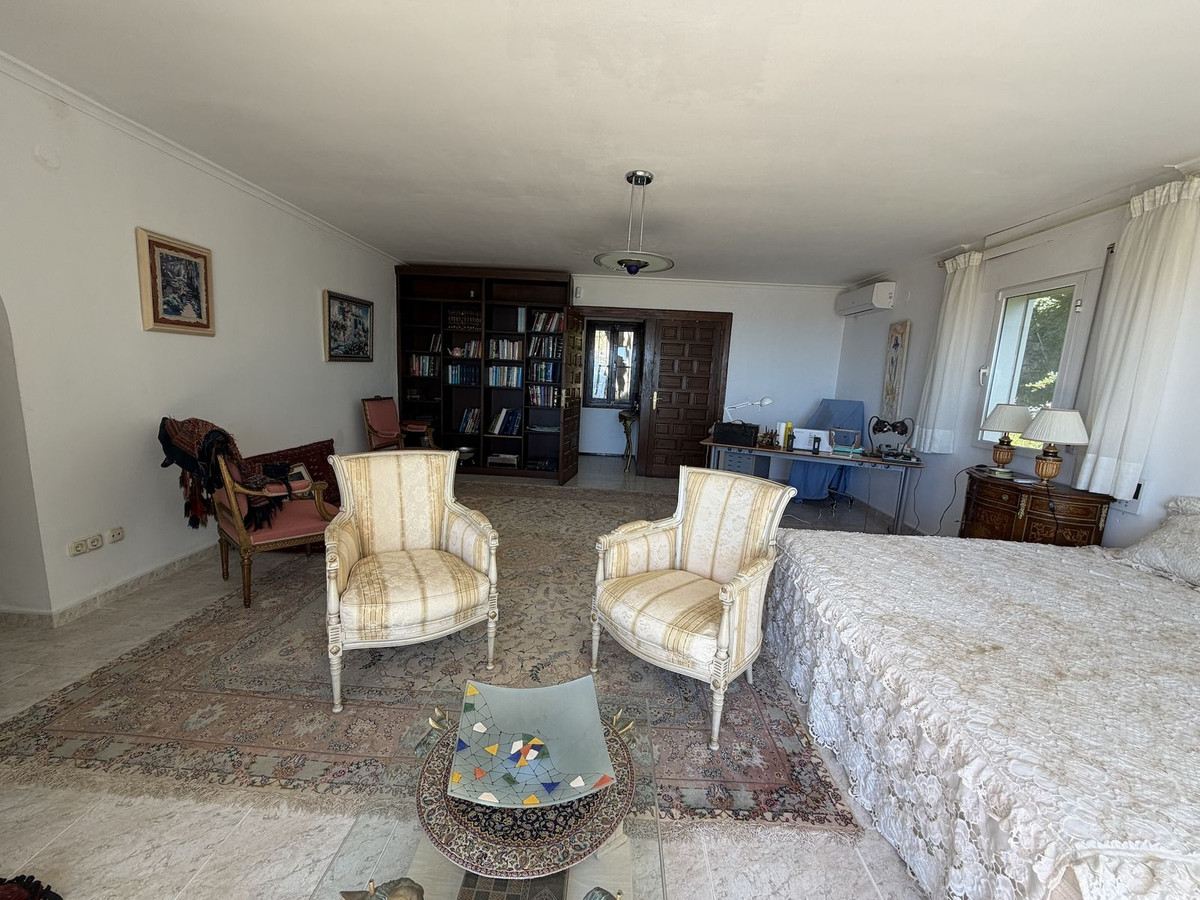 5 Bed Townhouse for sale in Mijas Costa Del Sol, Málaga, Spain