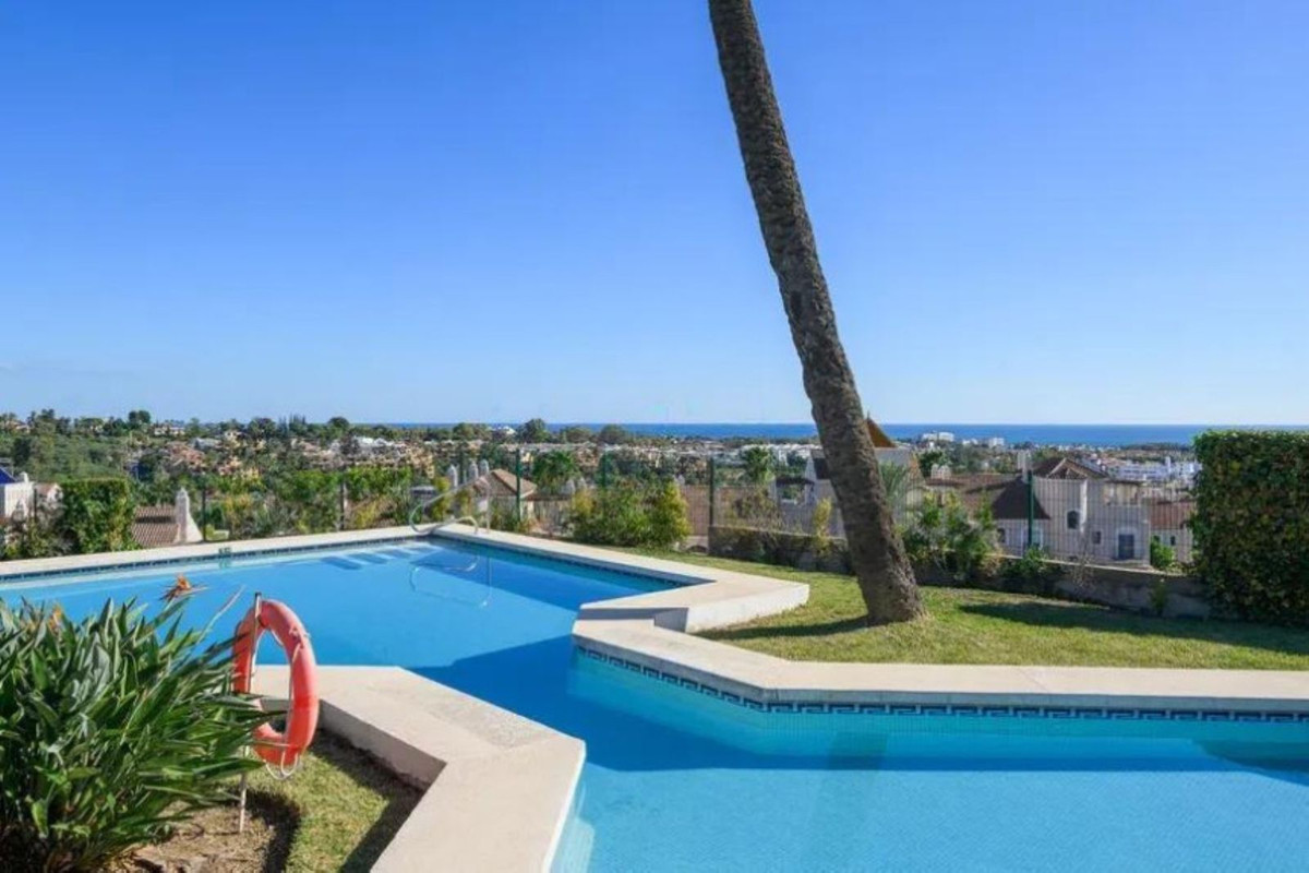 3 Bed Apartment for sale in Diana Park Costa Del Sol, Málaga, Spain
