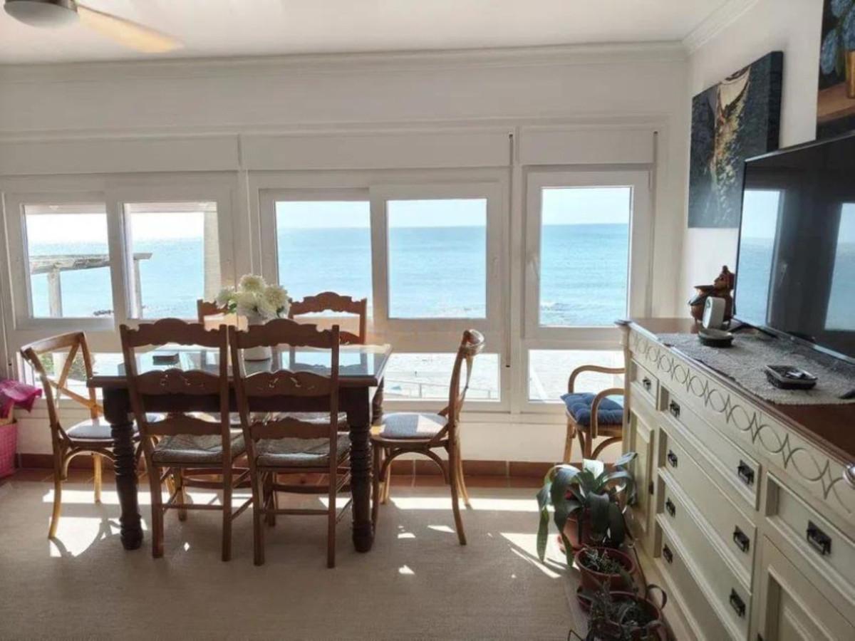 Se vende Apartamento Planta Media de 1 dormitorios en Costa Del Sol, Cadiz, España
