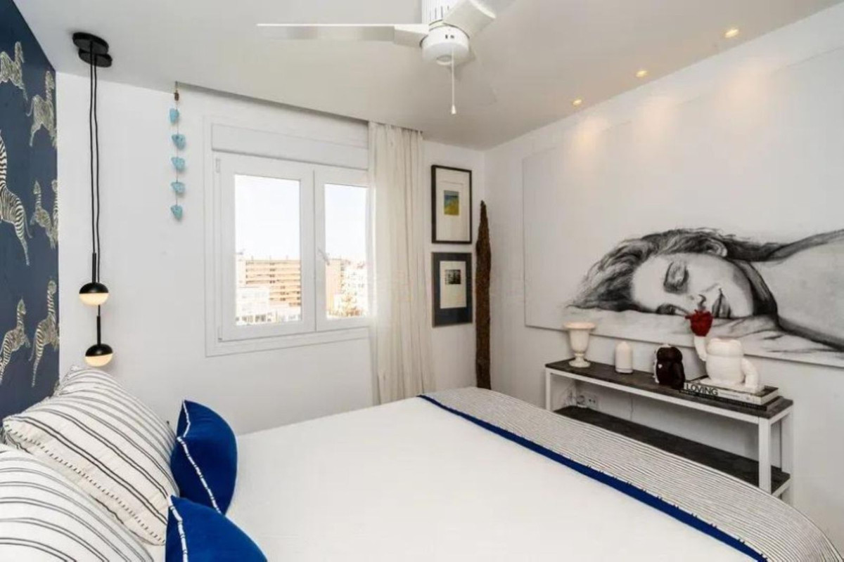 Se vende Apartamento Planta Media de 3 dormitorios en Costa Del Sol, Málaga, España