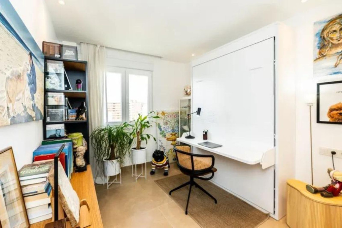 Se vende Apartamento Planta Media de 3 dormitorios en Costa Del Sol, Málaga, España