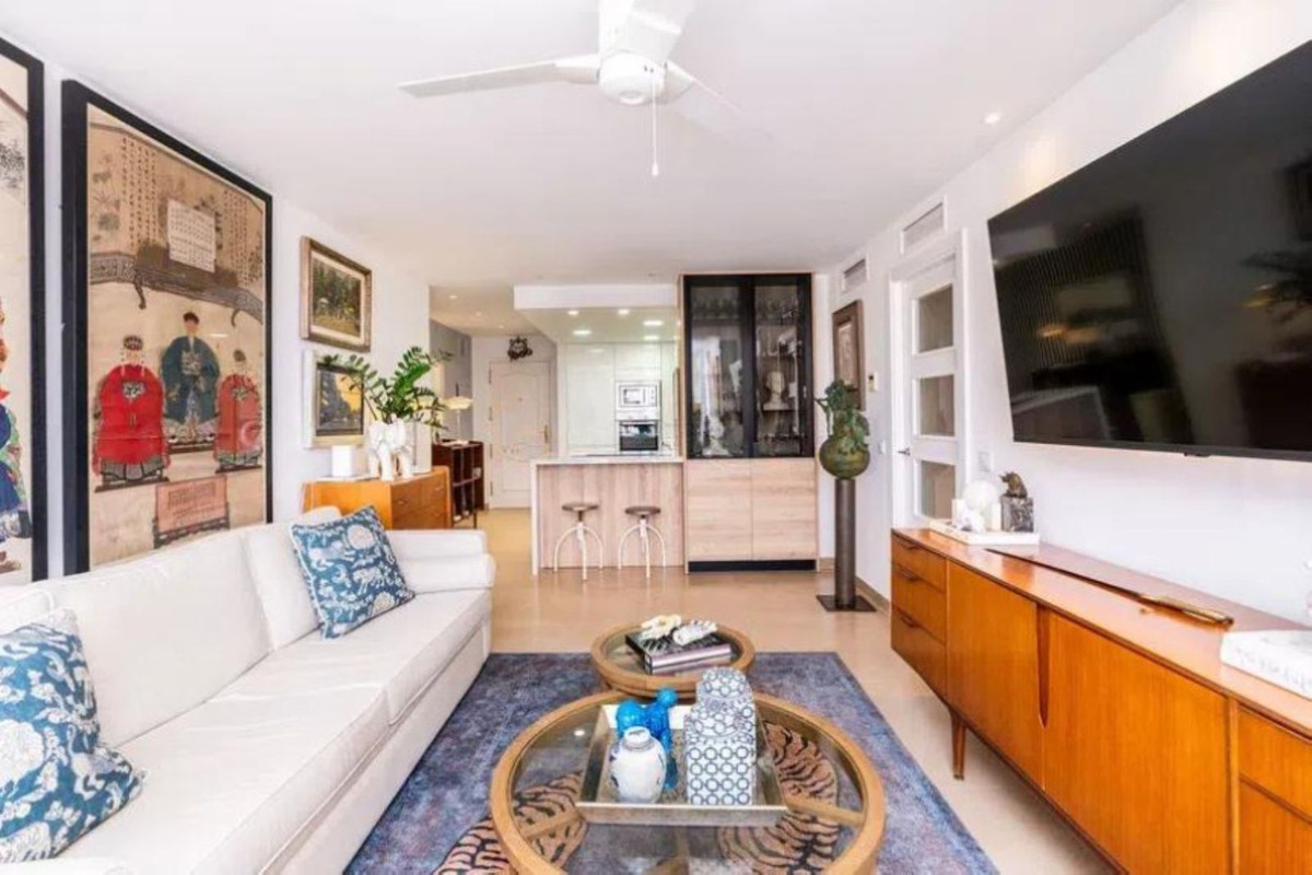 Se vende Apartamento Planta Media de 3 dormitorios en Costa Del Sol, Málaga, España