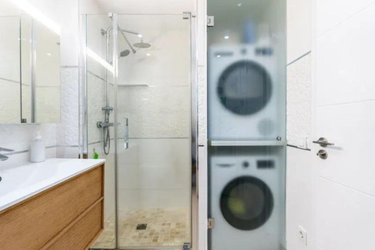 Se vende Apartamento Planta Media de 3 dormitorios en Costa Del Sol, Málaga, España
