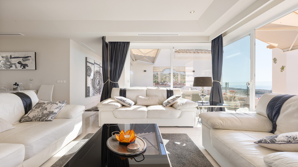 3 Bed Apartment for sale in Doña Julia Costa Del Sol, Málaga, Spain