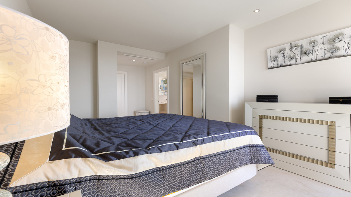 3 Bed Apartment for sale in Doña Julia Costa Del Sol, Málaga, Spain