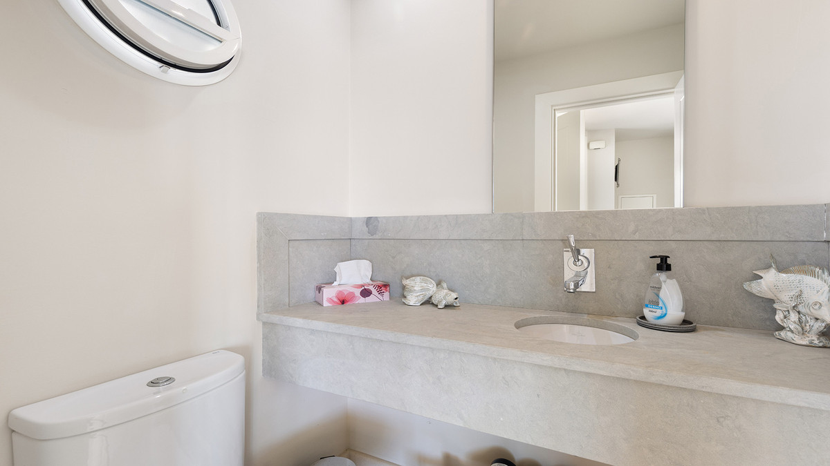 3 Bed Apartment for sale in Doña Julia Costa Del Sol, Málaga, Spain