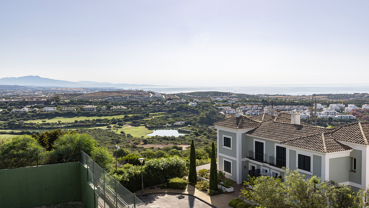 3 Bed Apartment for sale in Doña Julia Costa Del Sol, Málaga, Spain
