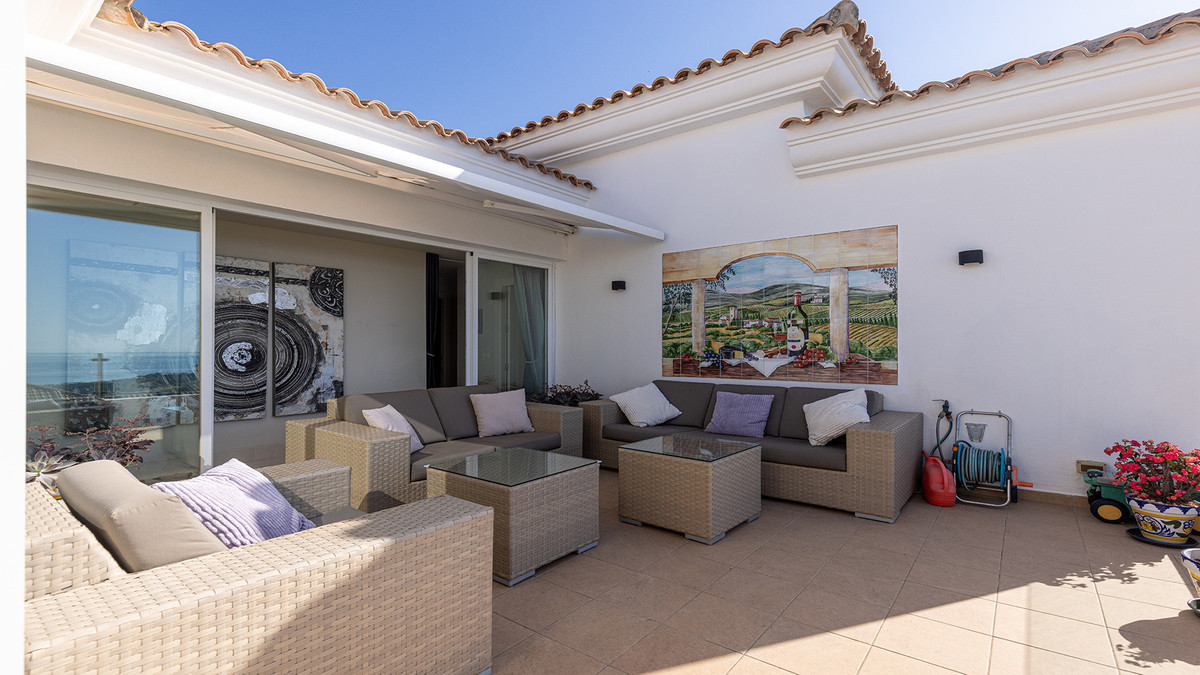 3 Bed Apartment for sale in Doña Julia Costa Del Sol, Málaga, Spain