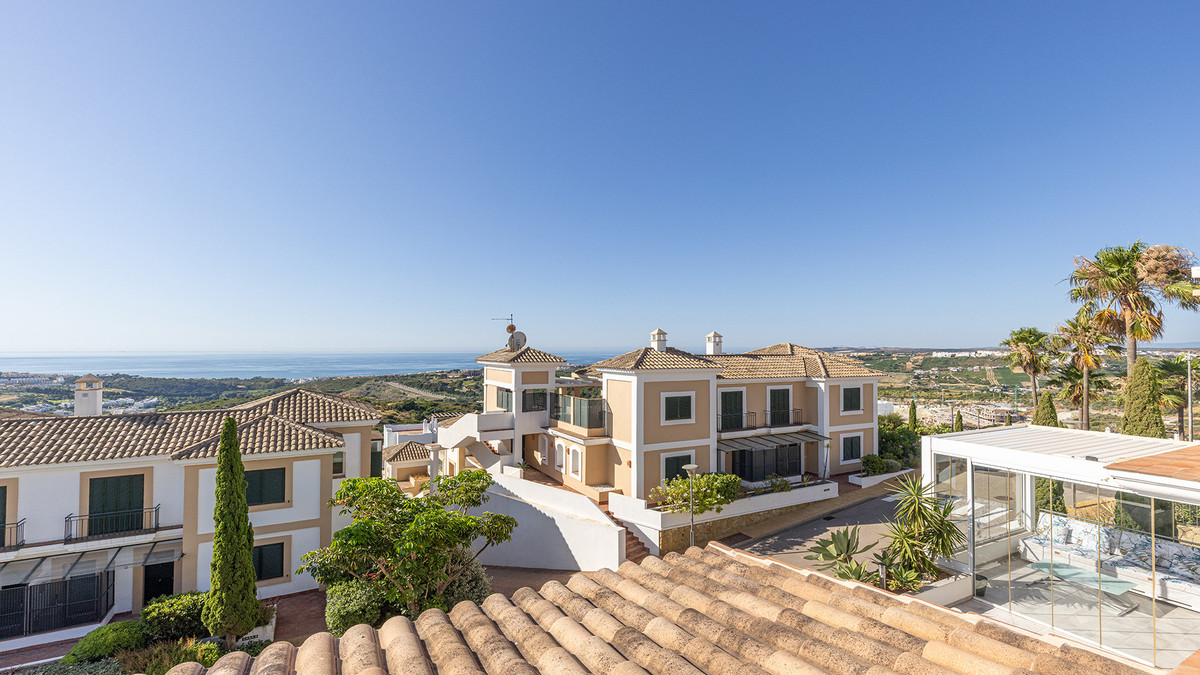 3 Bed Apartment for sale in Doña Julia Costa Del Sol, Málaga, Spain