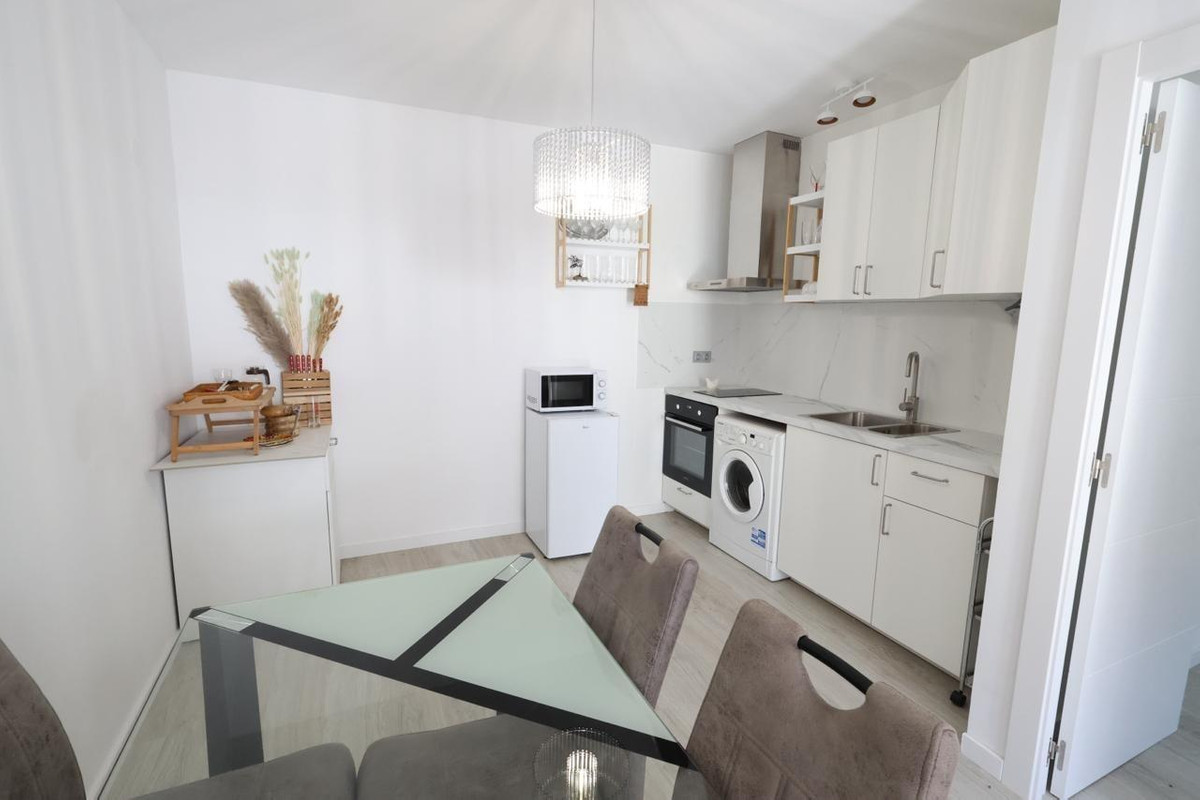 1 Bed Townhouse for sale in Torrevieja Costa Blanca, Alicante, Spain