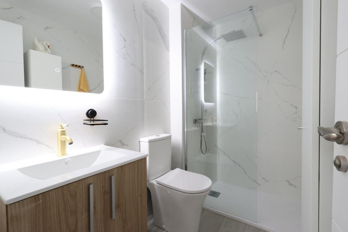 1 Bed Townhouse for sale in Torrevieja Costa Blanca, Alicante, Spain