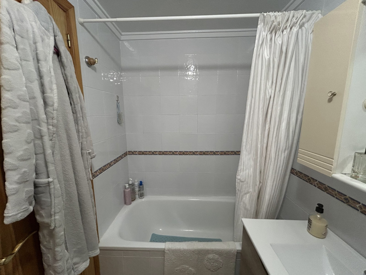 3 Bed Apartment for sale in Villamartin Costa Blanca, Alicante, Spain