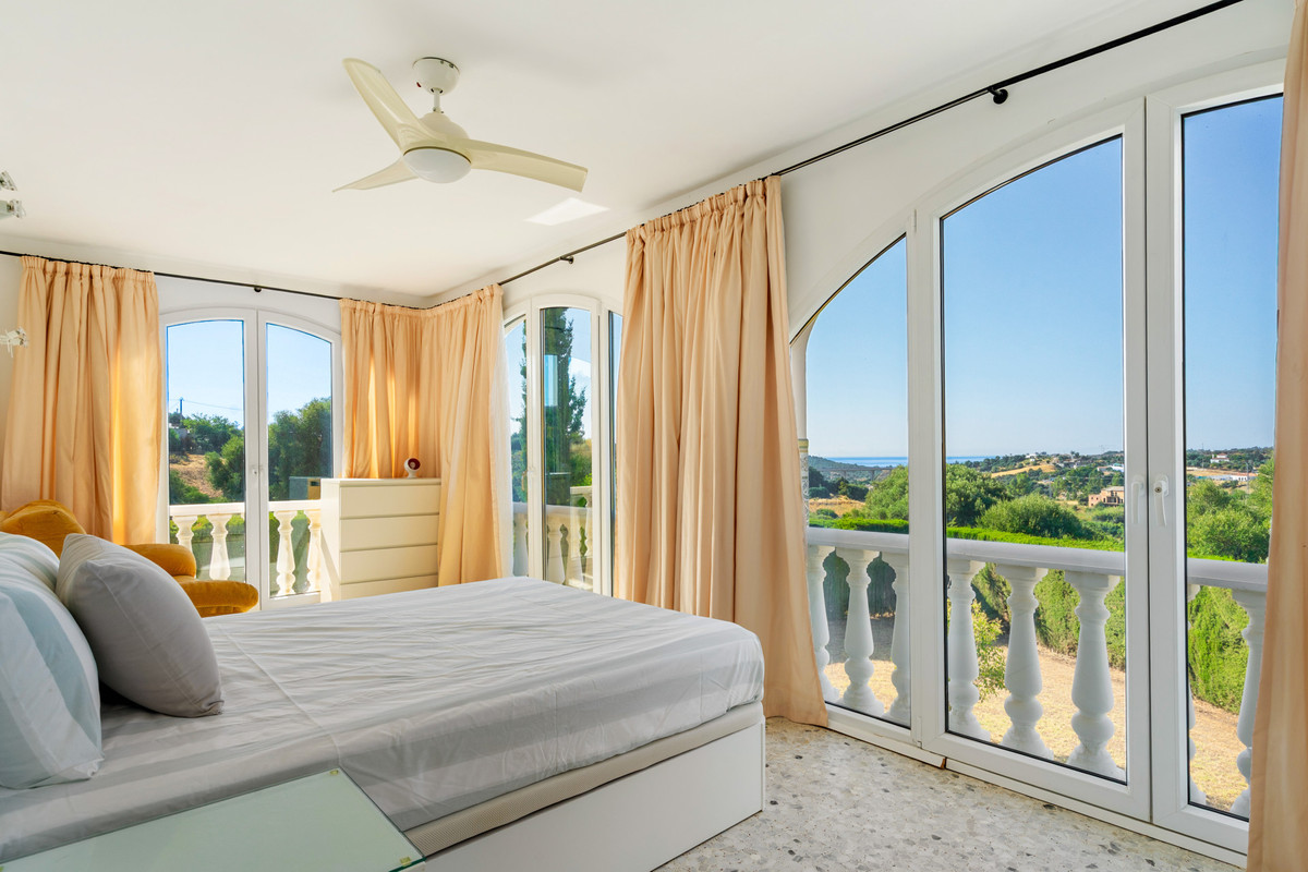4 Bed Townhouse for sale in Estepona Costa Del Sol, Málaga, Spain