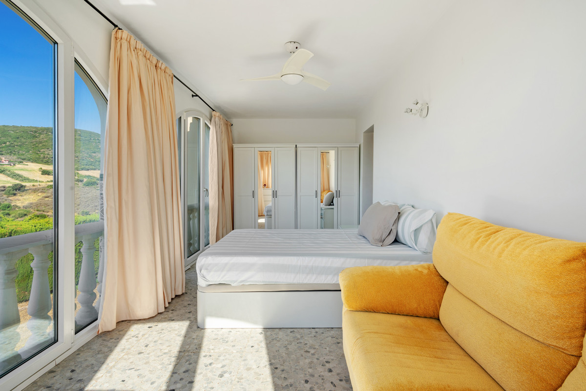 4 Bed Townhouse for sale in Estepona Costa Del Sol, Málaga, Spain