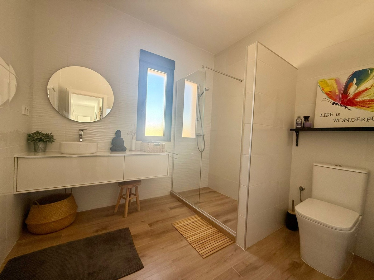 Se vende Villa - Chalet de 3 dormitorios en Costa Blanca, Alicante, España