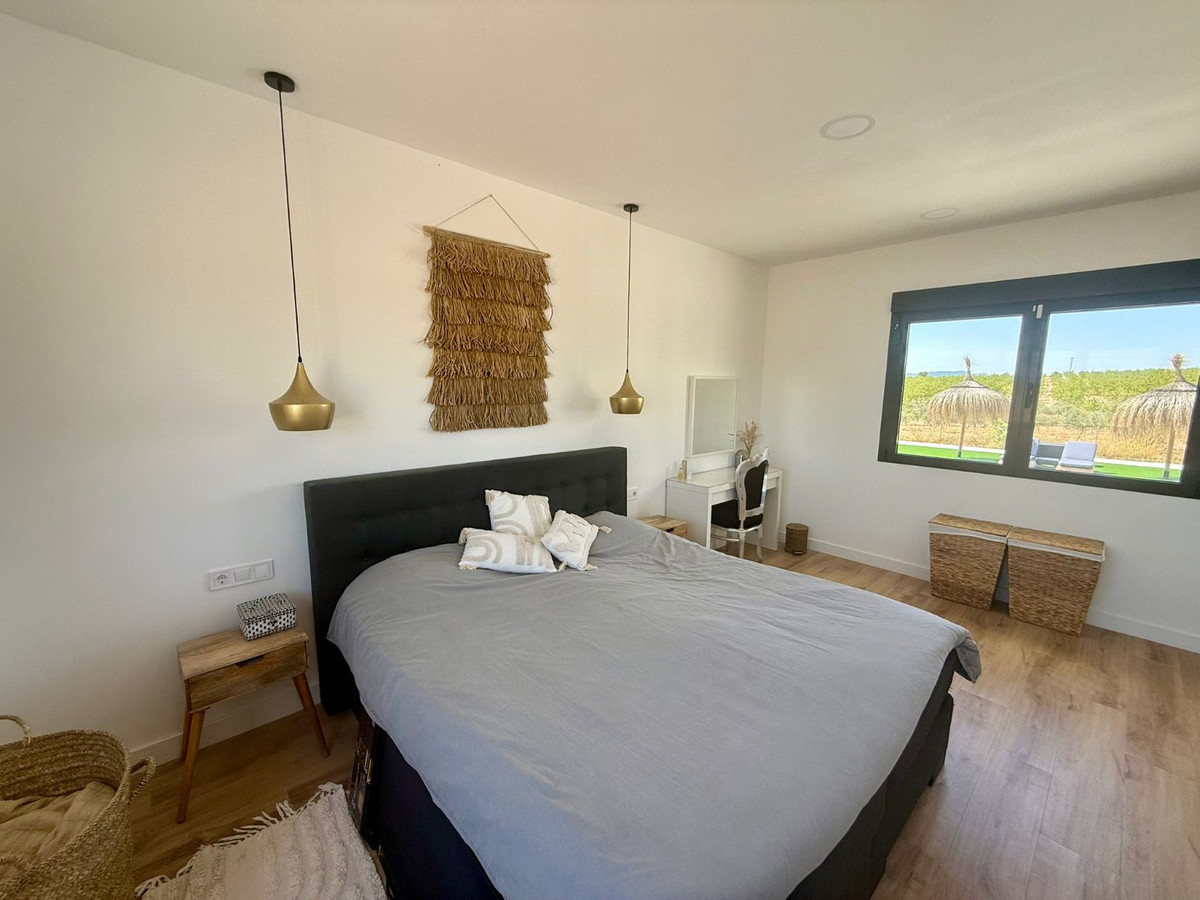Se vende Villa - Chalet de 3 dormitorios en Costa Blanca, Alicante, España