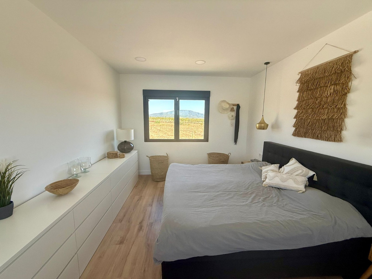 Se vende Villa - Chalet de 3 dormitorios en Costa Blanca, Alicante, España