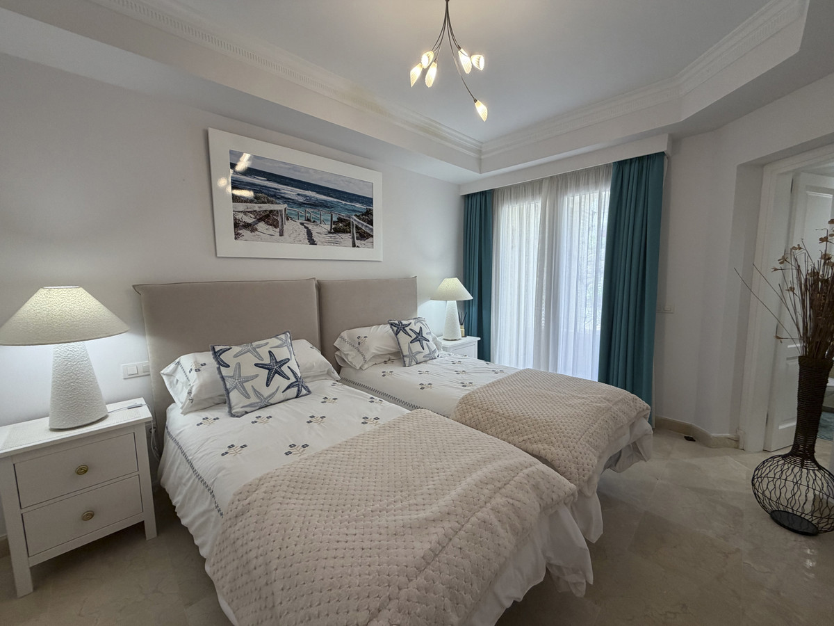 3 Bed Apartment for sale in Casares Costa Del Sol, Málaga, Spain