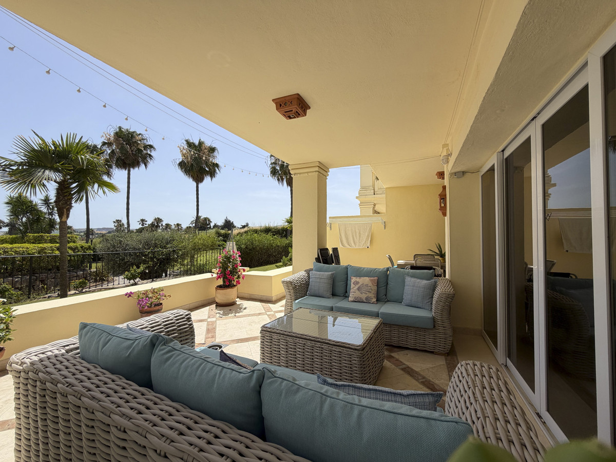 3 Bed Apartment for sale in Casares Costa Del Sol, Málaga, Spain