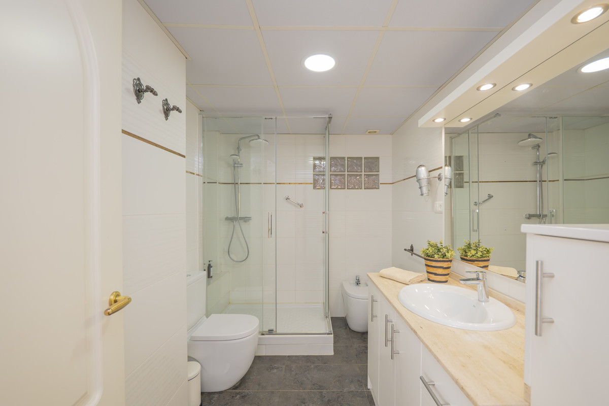 2 Bed Apartment for sale in La Carihuela Costa Del Sol, Málaga, Spain