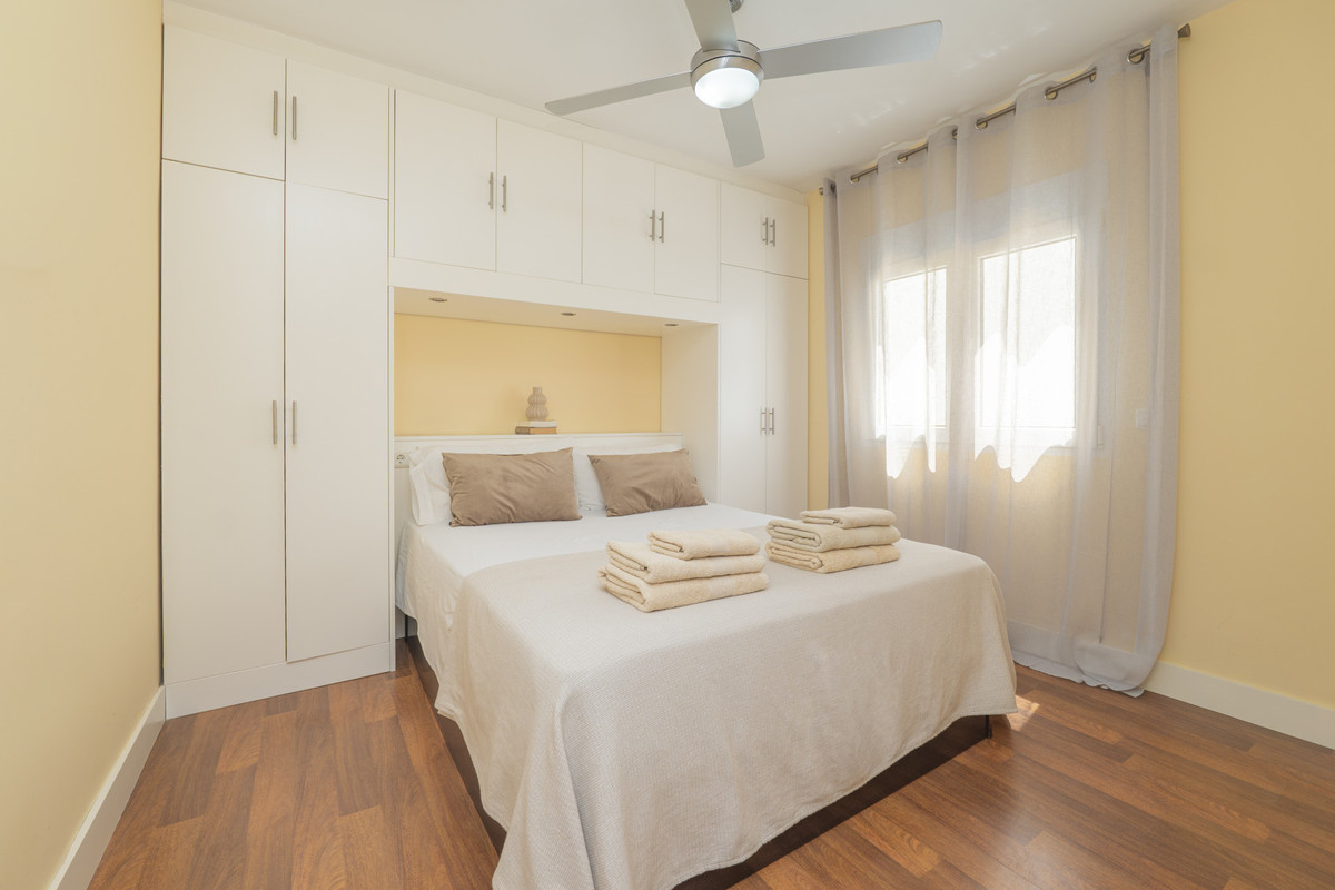 2 Bed Apartment for sale in La Carihuela Costa Del Sol, Málaga, Spain