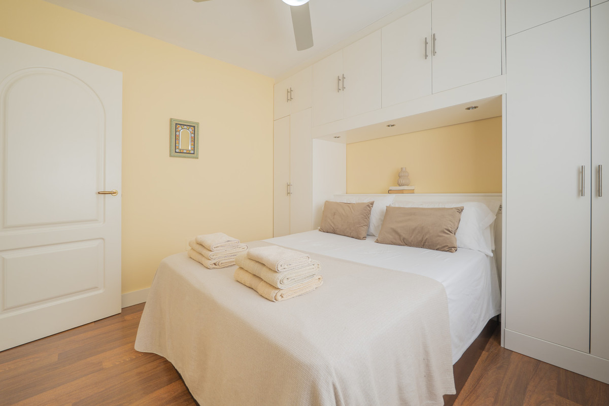 2 Bed Apartment for sale in La Carihuela Costa Del Sol, Málaga, Spain