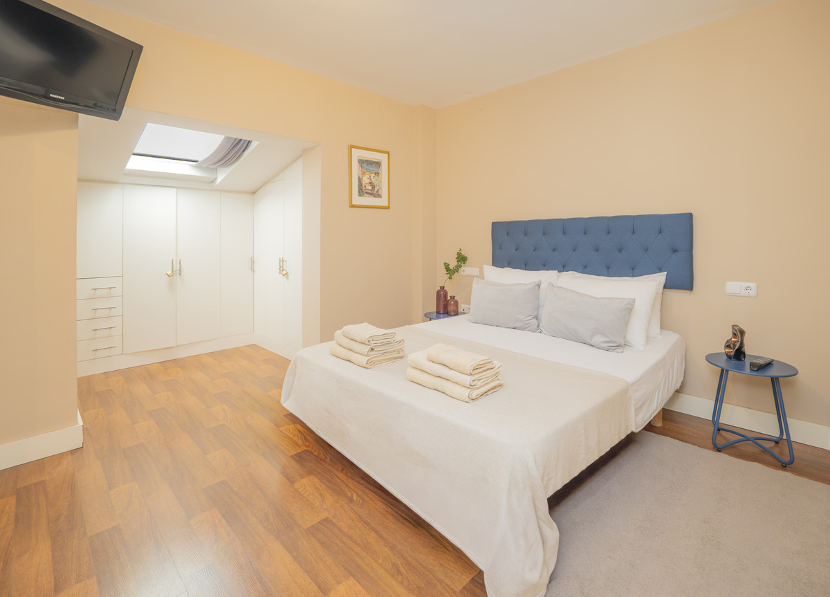 2 Bed Apartment for sale in La Carihuela Costa Del Sol, Málaga, Spain